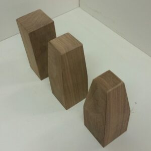 4 Möbelfüsse-Nussbaum massiv-2 seitig konisch gearbeitet 120x50x50mm