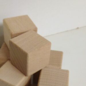 50 x Bauklötze-Buchemassiv50x50x50mm ringsum kindgerecht gerundet