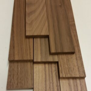 10 Nussbaumleisten 1000x44x8 mm